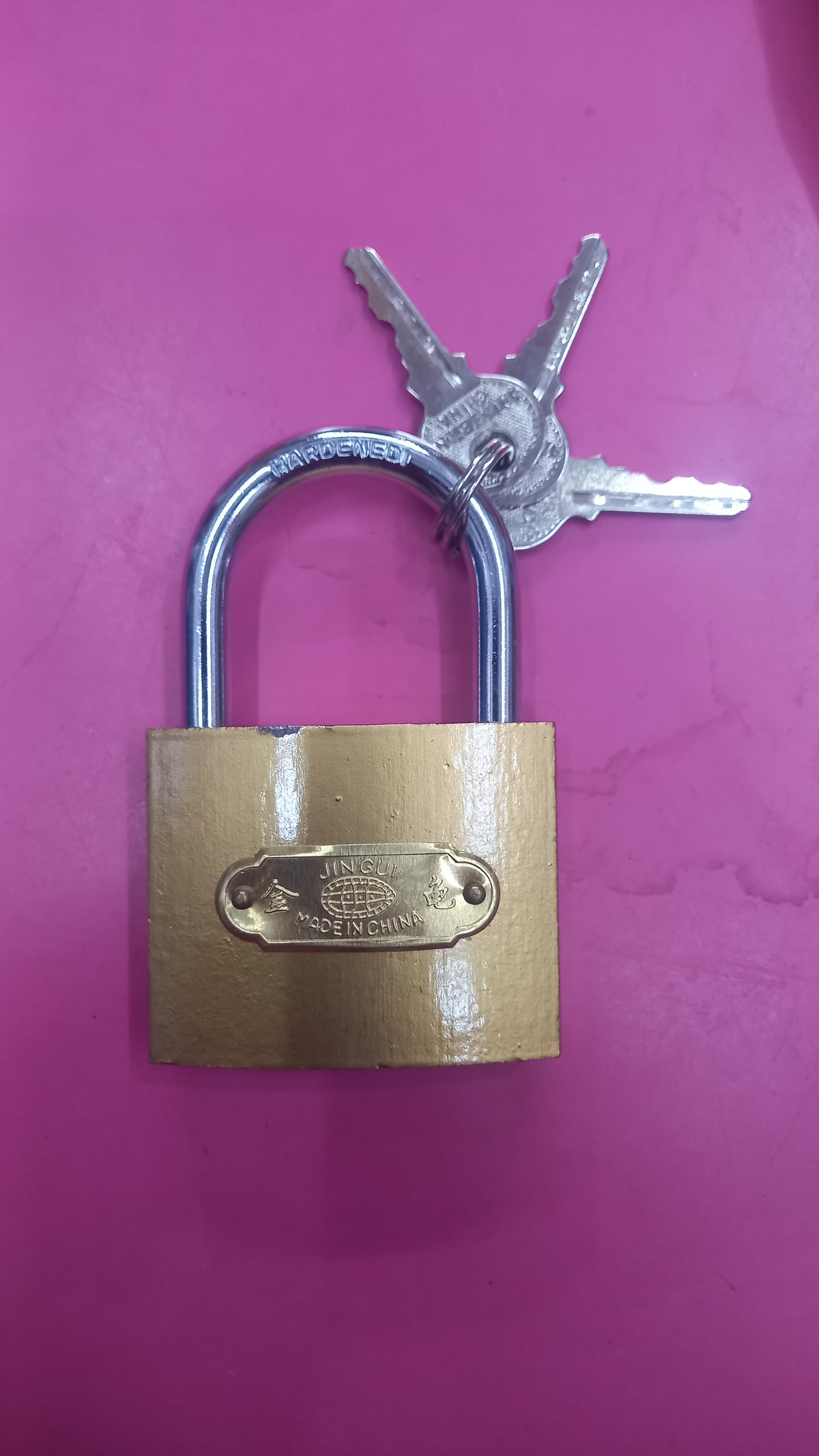 China pad locks from 20mm to 62mm size -2/3 spare keys